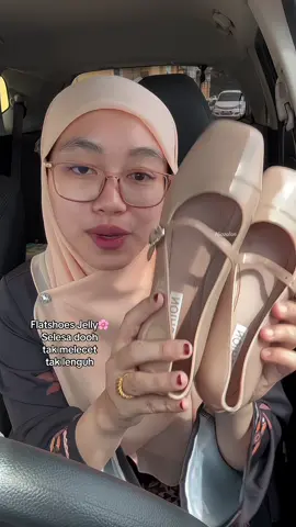 Dh jd fav shoes.tiap kali g opis rasa nk pakai🤌🙂‍↔️#jellyshoes #kasutwanita #kasutmurah #affiliatetiktok 