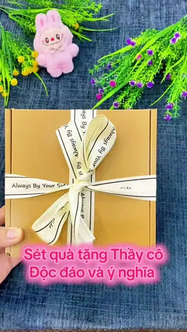 Ba mẹ đã tìm được món quà cho con để tặng Thầy Cô nhân dịp 20/11 chưa ạ? Nếu chưa mình tham khảo set quà độc đáo và ý nghĩa này nha #quatang #setquatang #quatangthayco #quatangynghia  @Yến bán tạp hoá 🙉  @Yến bán tạp hoá 🙉  @Yến bán tạp hoá 🙉 