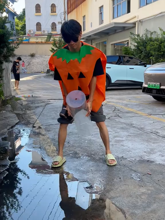 I like this portable car vacuum cleaner very much. It is small, portable and wirelessCrumb, pet hair, dust in crevices—360° clean with no dead corners.#car #outdoorfun #tiktokshopmemorialday #fyp #carcumm #foryou #fageyouerpage