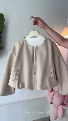 Áo đúng xinh luôn #aokhoac #xuhuong #review #outfit 