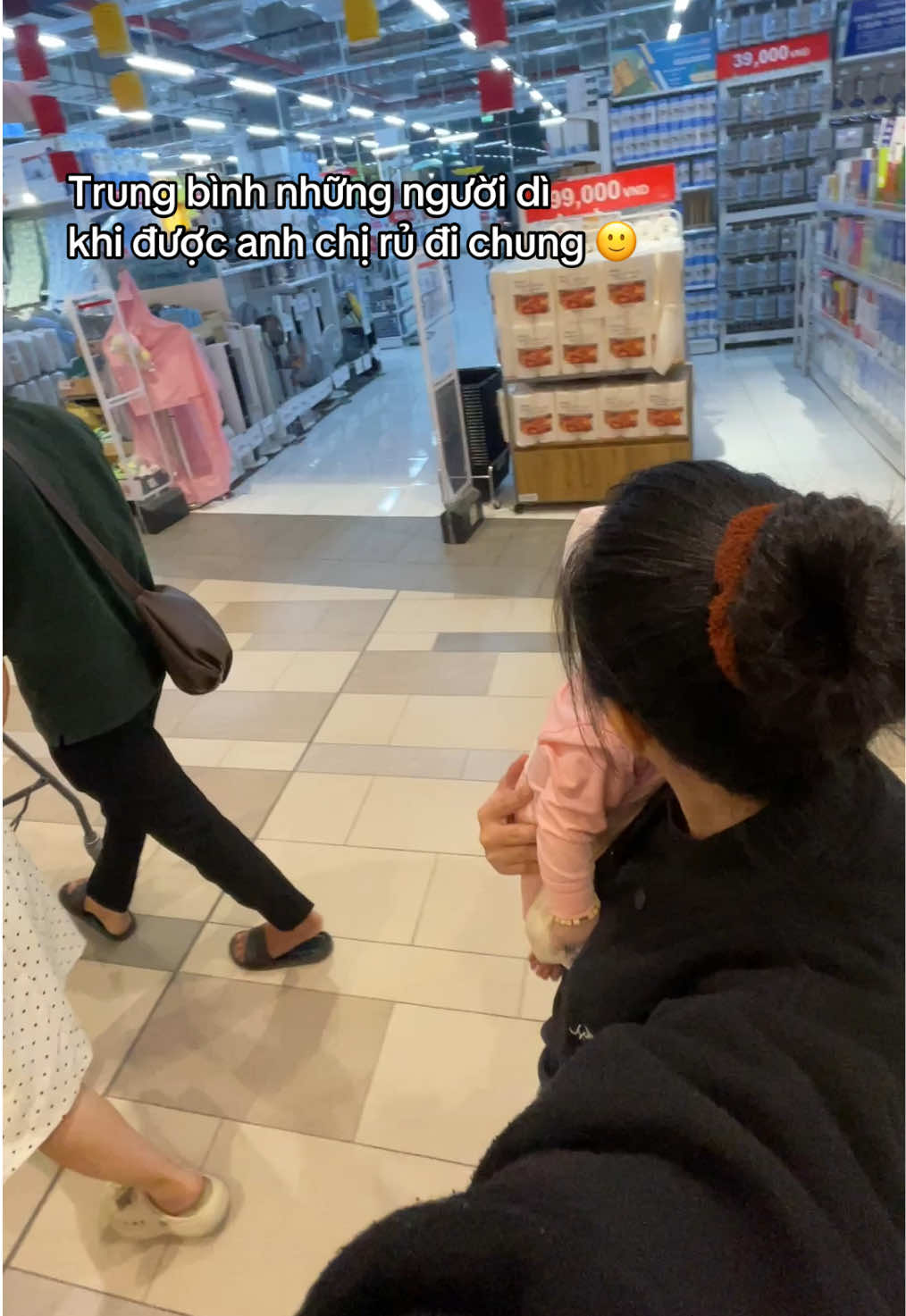 “ Đi siêu thị với anh chị, thích mua gì anh chị trả tiền”. Ok I’m fine 🙂 #dicuamitmiu #mitmiu #divachau #mitmiu2025 