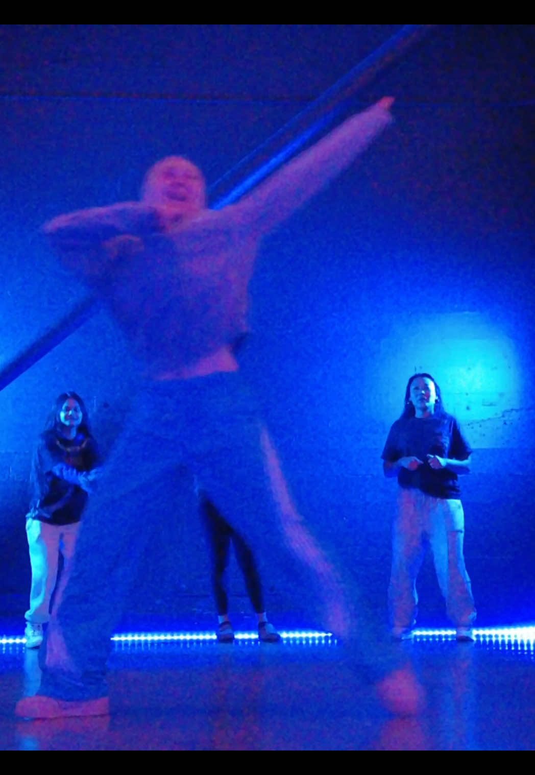 u can take my beginner class at 📍PHASEONE dance studio in #PDX! #elisegrosschoreo #dance #tiktokdance #trending 