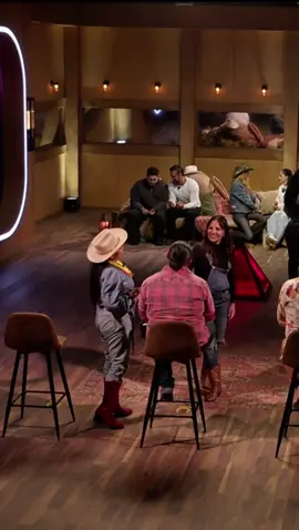 #Teo y #LaBea están en la cuerda floja y a #FabiolaCampomanes no está muy feliz con esta situación. 😱🥹   #LaGranjaVIP