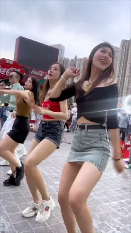 Lên nào 🌹🌹🌹🌹🌹🌹#xuhuong #dance #gaixinh #viral #nguyentaistore 