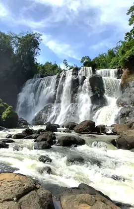 aga goyang goyang, tapi masih indah kan curug nya? #curugmalela #cililinbandungbarat #fyp 