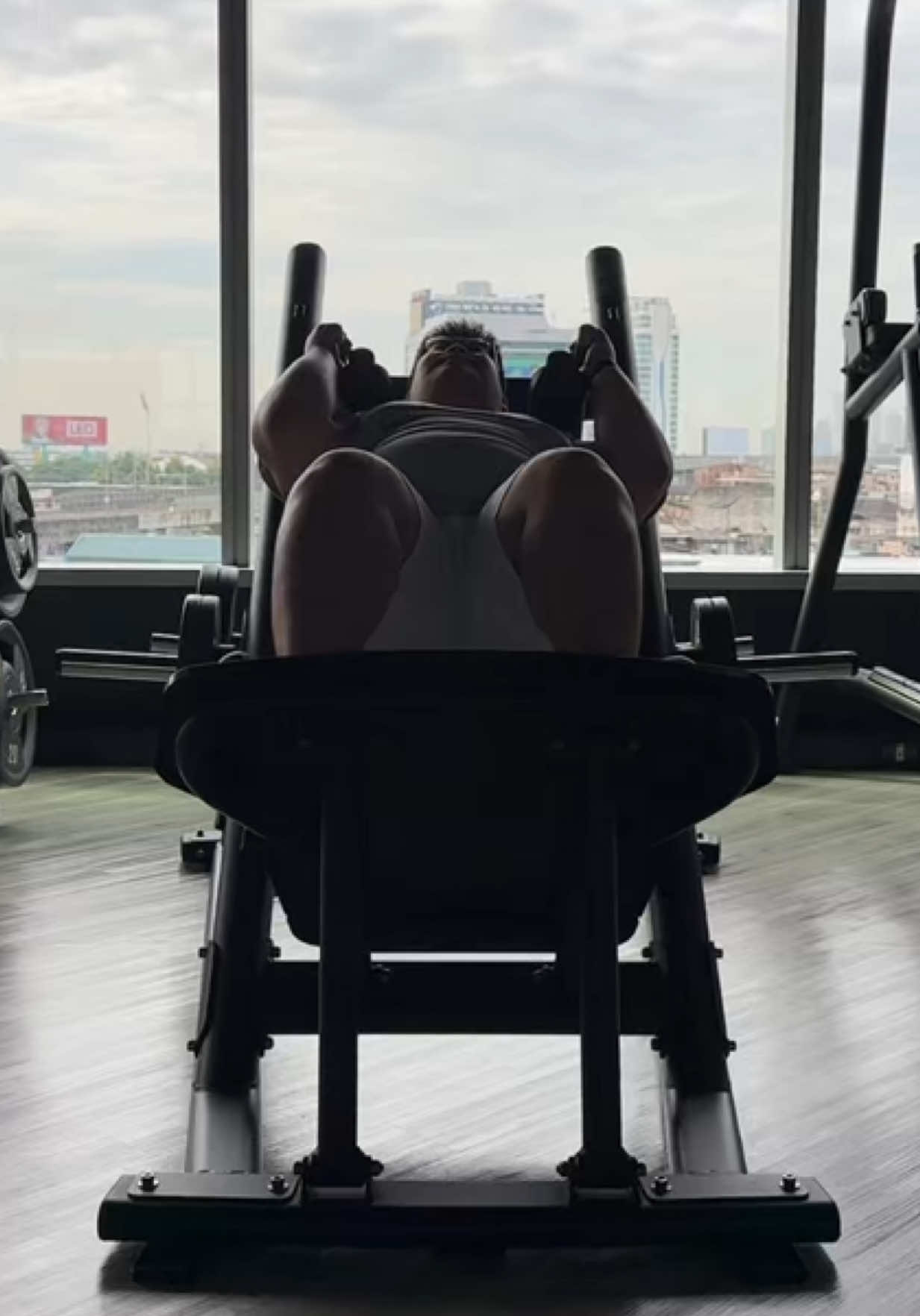 Oct 18th, 2025 예의 없어 착한 척 말고 꺼져 😎 #RoundPeter #cutechubby #exercise #gymday #idle 