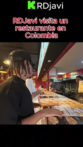 RDJavi visita un restaurante en Colombia #kick #streamerdominicano #republicadominicana🇩🇴 #pamelarodriguez #rdjavi 