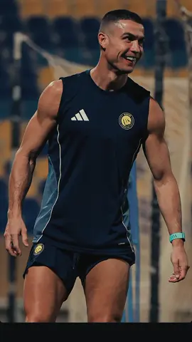 New smile and hairstyle 🔥 #hairstyle #ronaldo7 #cristianoronaldo #fyp #paprandom 