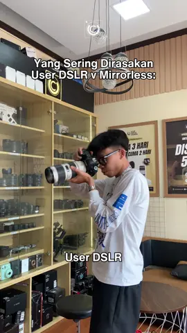 Kalian tim DSLR atau Mirrorless gengs?😂 . Jual, beli, sewa kamera bekas hanya di @ucupkamera_bandung 📌 Buka 24 Jam | Setiap Hari 📍Jalan Pahlawan No. 45B Kota Bandung Informasi Pemesanan Whatsapp : 0882 1812 7458 Shopee : ucupkamerabandung Tokped : ucupkamerabandung #ucupkamerabandung #jualbelikamerabekas #sewakamerabandung #rentalkamerabandung #tokokamerabandung 