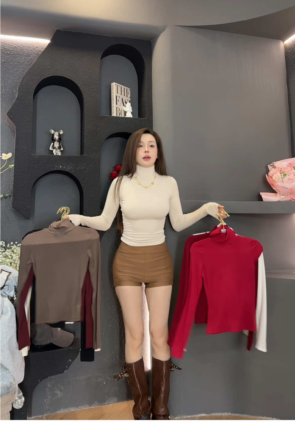 Áo cổ lọ chị e có chưa??? mua nhà e không sợ bị lầm nhé...