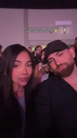 Yo creo que le gustó mucho ☺️💘 ignoren lo mala que soy en transición 🤣 #habibi #latina #godbless 