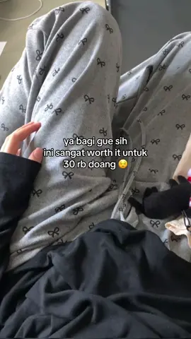 daily kulot gemas seharga kolor, ya jelas worth it lah, harga CD aja mehong sekarang 😭 #simpleoutfit #outfitsimple #inspirasioutfit #ideoutfit #rekomendasioutfit #outfit #celanawanita 