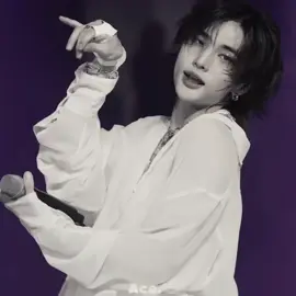CHANGBIN SHOWED HIS ABS??! IM NOT OKAY OH MY FUCK || #skz #hyunjin #fyp #viral 