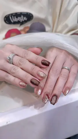 Helo helo xinh xỉu xỉu #matmeohophach #nailthotnot #nailhelokitty 