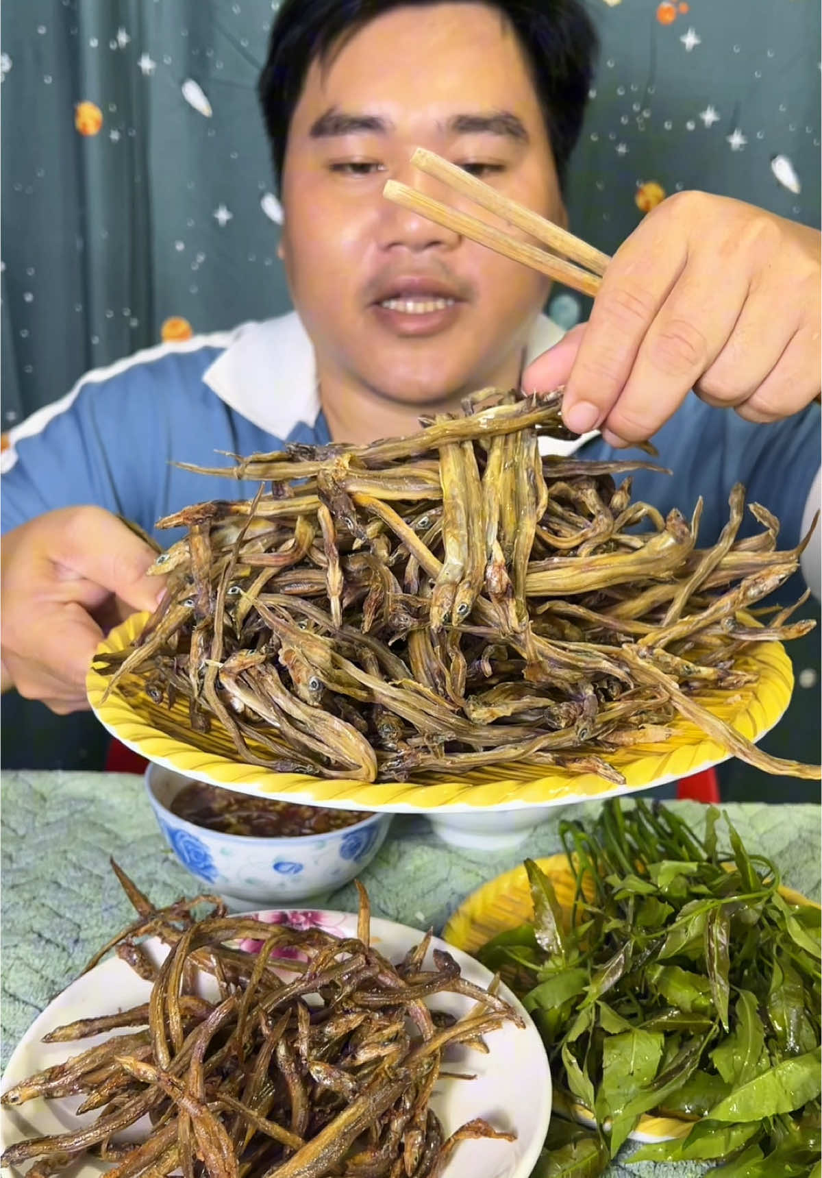 Khô cá sụn xin chiên làm thêm chén mắm me nữa còn gì bằng #khoca #khocasunxin #amthucmientay #diepthanh605 