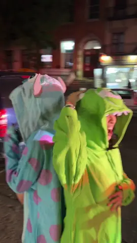 #halloween #halloweencostume #nyc #costume #mikewazowski 