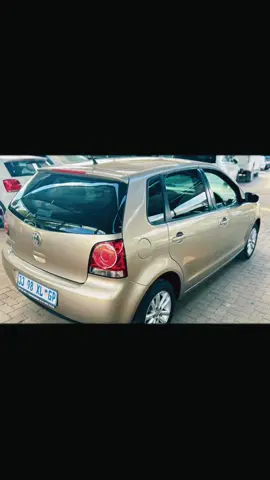 2017 VW POLO VIVO  119 000km comfortline  R89 000 0712179920