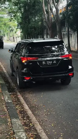 cungg yg suka stoplamp vrz☝🏽 #2gdfortuner #parkirajaganteng #dieselpowered #foryoupage #foryou 