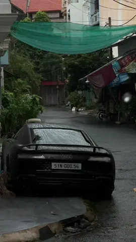 Con hẻm nhỏ