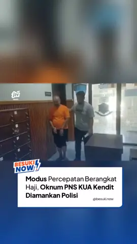 Oknum PNS KUA Diduga Tipu Calon Jamaah Haji Rp97 Juta Polres Situbondo berhasil mengungkap kasus dugaan penipuan dan/atau penggelapan dengan modus pengurusan percepatan dan pelunasan haji. Tersangka MH (54), PNS di KUA Kendit, diduga meminta uang puluhan juta rupiah kepada calon jamaah dengan janji mempercepat keberangkatan ke Tanah Suci. Uang yang diklaim untuk administrasi dan pelunasan ternyata digunakan untuk kepentingan pribadi. Kini, tersangka dijerat Pasal 378 dan/atau 372 KUHP tentang penipuan dan penggelapan. 📍Polres Situbondo terus melanjutkan proses hukum bersama Kejari Situbondo. #Situbondo #PolresSitubondo #BeritaSitubondo #KasusPenipuan #Haji Sumber yt/JTVKediri ----- Ingin berbagi tentang Besuki Raya, Bungatan-Banyuglugur dan sekitarnya Tag/DM Follow us : @besuki.now @besuki.now @besuki.now #besukiraya #Situbondo #Besuki #viral #besukinow