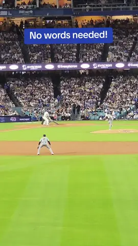 Shohei Ohtani with a bomb!!! @Los Angeles Dodgers 