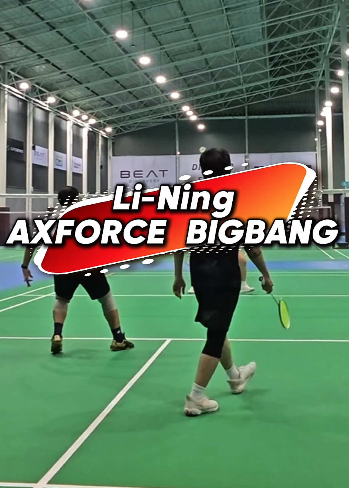 #lining Axforce Bigbang ตัวนี้ก็จะเป็นไม้ราคาดีมากๆแต่ได้เทคโนโลยีหลายหลายอย่างเหมือนกับตัวท็อปบุกดีรับไวมีน้ำหนักให้เลือกทั้ง4u5u กำลังดี feeling หลายหลายครั้งคล้ายๆตัวท็อปอย่าง90New @pattoto423 #axforcebigbang #axforce90new #badminton #fyp 