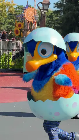 🌈🎉 “Harmony in Color” brings dreams to life at Tokyo Disneyland! 🎶💖 From Mickey & friends to beloved Disney & Pixar characters, this colorful parade celebrates the magic of imagination and joy 🌟🇯🇵 #TokyoDisneyland #HarmonyInColor #DisneyParade #DisneyJapan #DisneyMagic 