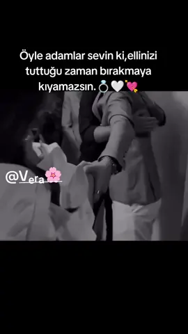 Kızlar ben adamım ı buldum bana kıymayan,ben herşeyden çok seven saçımın teline zarar gelse dünyayı yakan umarım sizde bulursunuz ama zor kızlar ... darısı sizin başınıza inşallah... 🤲 #keşfetteyizzz #fyppppppppppppppppppppppp #keşfetbeniöneçıkar #aşk #seniseviyorumm 