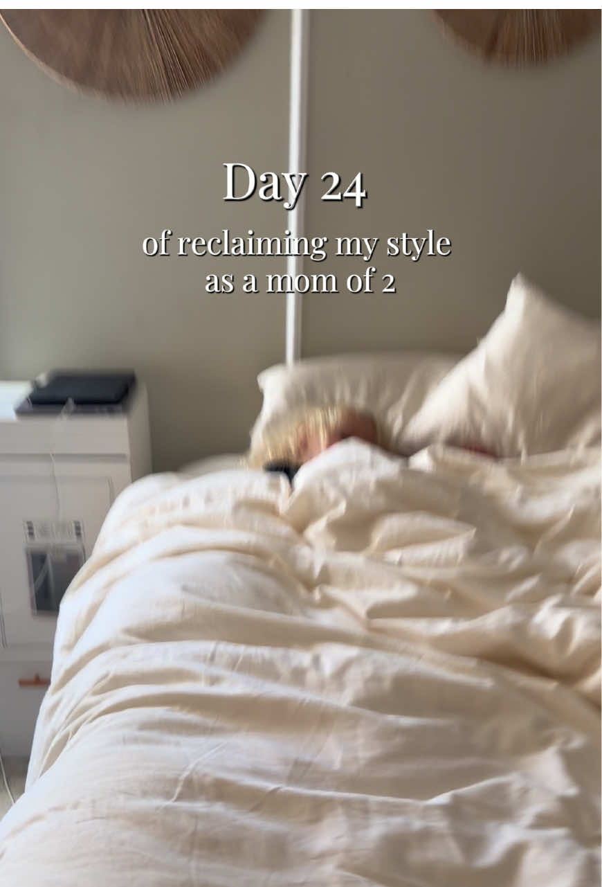 Day 24 of reclaiming my style as a mom of 2… today was rough give the lack of sleep and it called for a hat, glasses and my all black standard cycle outfit. @Everlane too, @doen pants and @aviatornation hat. Oh and @Rif Care undies obvi. Do you have a cycle outfit? #momlife #cycle #boymom #Vlog #momstyle
