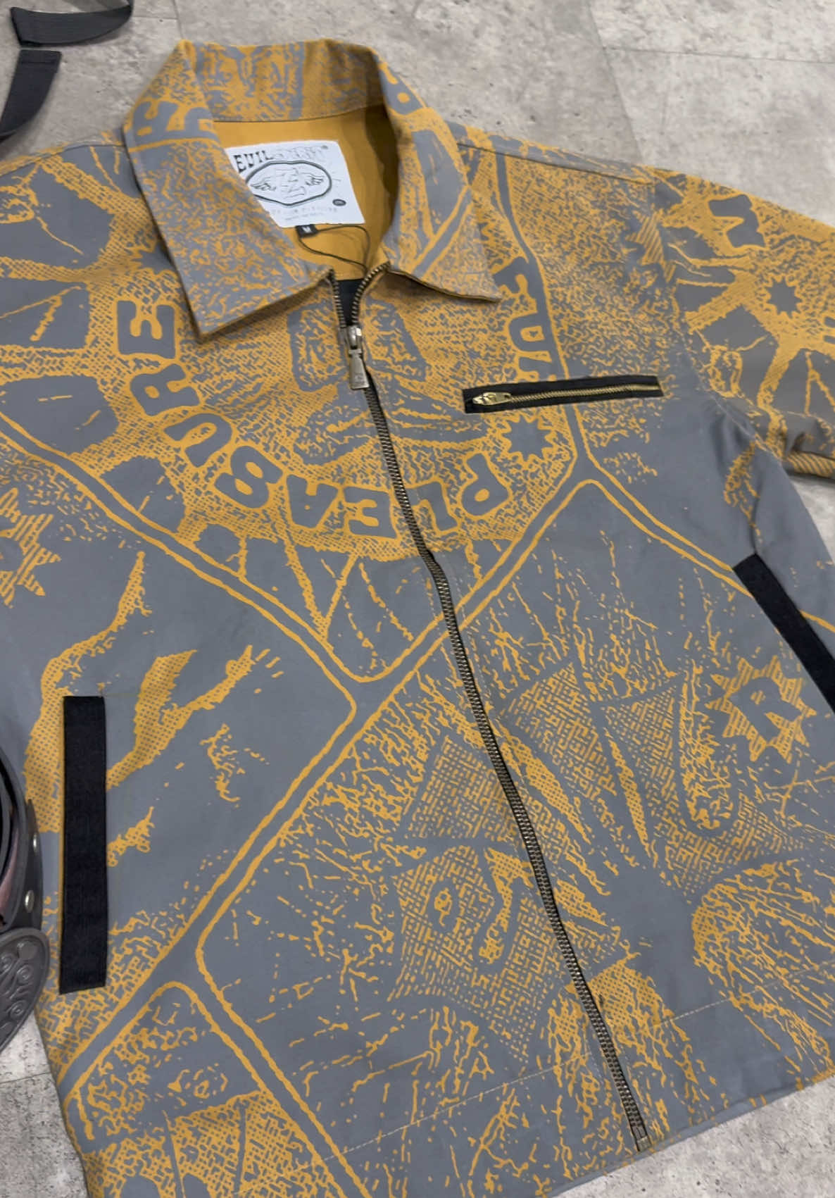 Koleksi terbaru 🛒 -Available Size M L XL 📍Offline store  EVILSPIRITCO Giant poris Poris Gaga,Tangerang  #outfit #OOTD #evilspirit #localbrand   #outfitinspo  