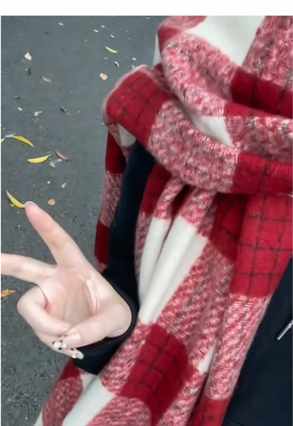 Phụ kiện không thể thiếu trong mùa đông 🧣🧣 #khanquangco #outfitideas #review #goclamdep #thoitrangnu 