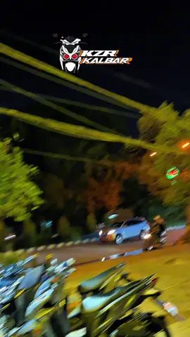 Para penikmat sari kacang gajahmada🙌🏻✌🏻 #varionistyindonesia #kzrgank #variokalbar #vypシ #vario125oldindonesia 