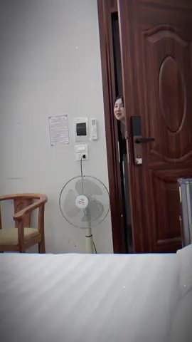 Có lương mới được gặp em😘