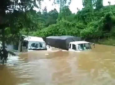 #ကားဆိုတာဒီလို့မောင်းရတယ်🚛🚛#နန်းတိန်းချောင်း#မူရင်းvideoပိုင်ရှင်အားcrdပေးပါတယ်🥰 #viewတတ်စမ်းကွာ👊💜 