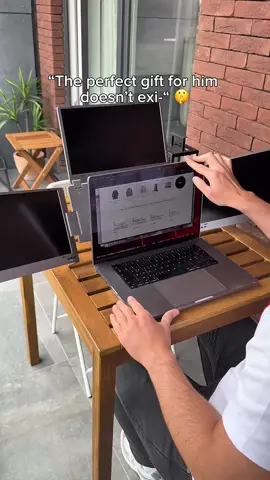 The perfect work from home gift really exists 🥹🎁 #Tech #TechGadgets #newtech #monitor #wfh #coolfinds #coolgadgets #Tech #amazonfinds #unboxing #asmr