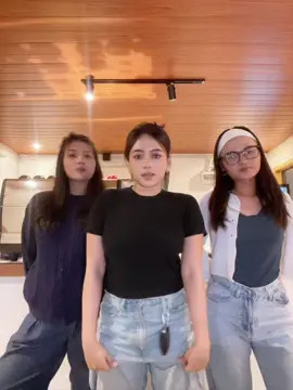 trio is back 👄