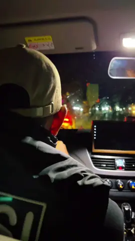 1 Jam setelah adanya laporan dari masyarakat (postingan sebelumnya) kemudian unit Reskrim @POLSEK KANDIS bergerak cepat mencari dan melakukan penangkapan terhadap pelaku. #reskrim #resersekriminal #riau #riau_pekanbaru #kabsiak 