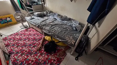 Tetaplah buat content gym walaupon yg lain dah pakat balik cuti🥲🥲demi beg kuning🤧#CapCut#gymrat#gym#aesthetic 