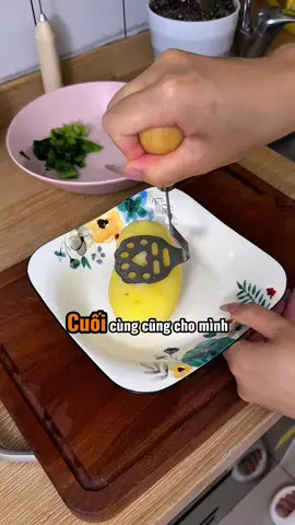 dụng cụ ép bùn này có thể được sử dụng riêng lẻ, cho dù đó là khoai tây nghiền hay trái cây xay nhuyễn, nó đặc biệt hữu ích để sử dụng!! #dungcunghienthucan #dungcuepbun #thietthuc #giadungnhabep #jizonguyen 