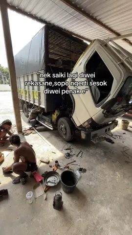 😇#fyp #putrahs #drivermudaindonesia #trukmaniaindonesia #priakekeselen @dedik 