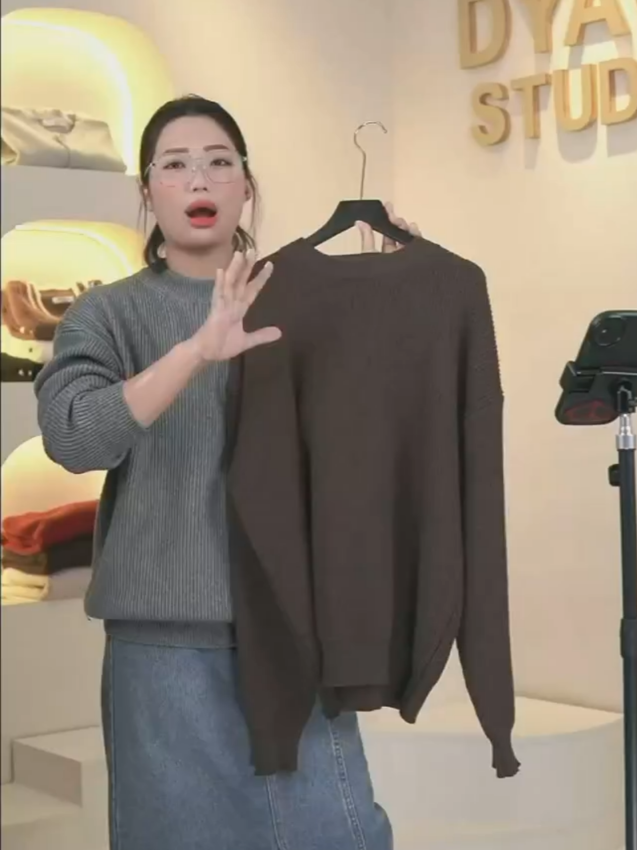 Vào ngay phiên live nhà Dyaci nha cả nhà mình ơi  #dyaci #live #livehighlights