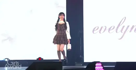 さくたん初ランウェイ#ガルアワ #乃木坂46 #川崎桜#おすすめ 