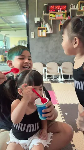 ถูกรักอย่างดีจากพี่ชายที่อยู่ไกล 💙 #แฝดสาม #แฝด #สามใบเถา #เทรนวันนี้ #ฟีดดดシ 