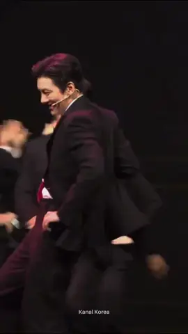 Bisa pas gitu soundnya😭😭 tarian abis nangkep bandar narkoboy😭🫶🏻❤️❤️❤️ #kdrama #jichangwook #theworstofevil #wihajun #jichangwookoppa 