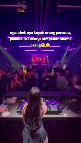 Chearsss 🤘  #clubbing #fyp #storykatakata #masukberanda 