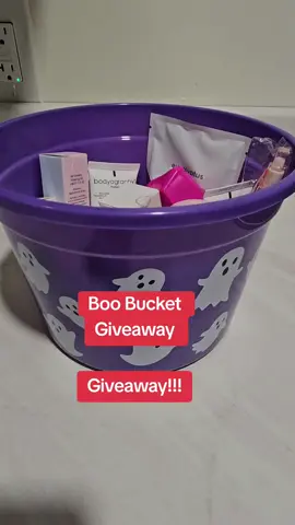 I am doing a giveaway of a boo bucket loaded with products. Like this video. share it out. comment with 5 or more words and tag 2 friends. winner will be chosen Oct 31st. #giveawayalert #beautyproducts #giveaway #boobucket #fyp