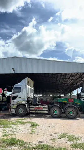 หาเวลาแป๊ป👍🏻🚛💨#เรื่องวุ่นๆวัยรุ่นเล้าเจริญ #ตากล้องท้ายไร่ #ทีเด็ดเล้าเจริญ #มาตรฐานบ้านเล้าเจริญ 