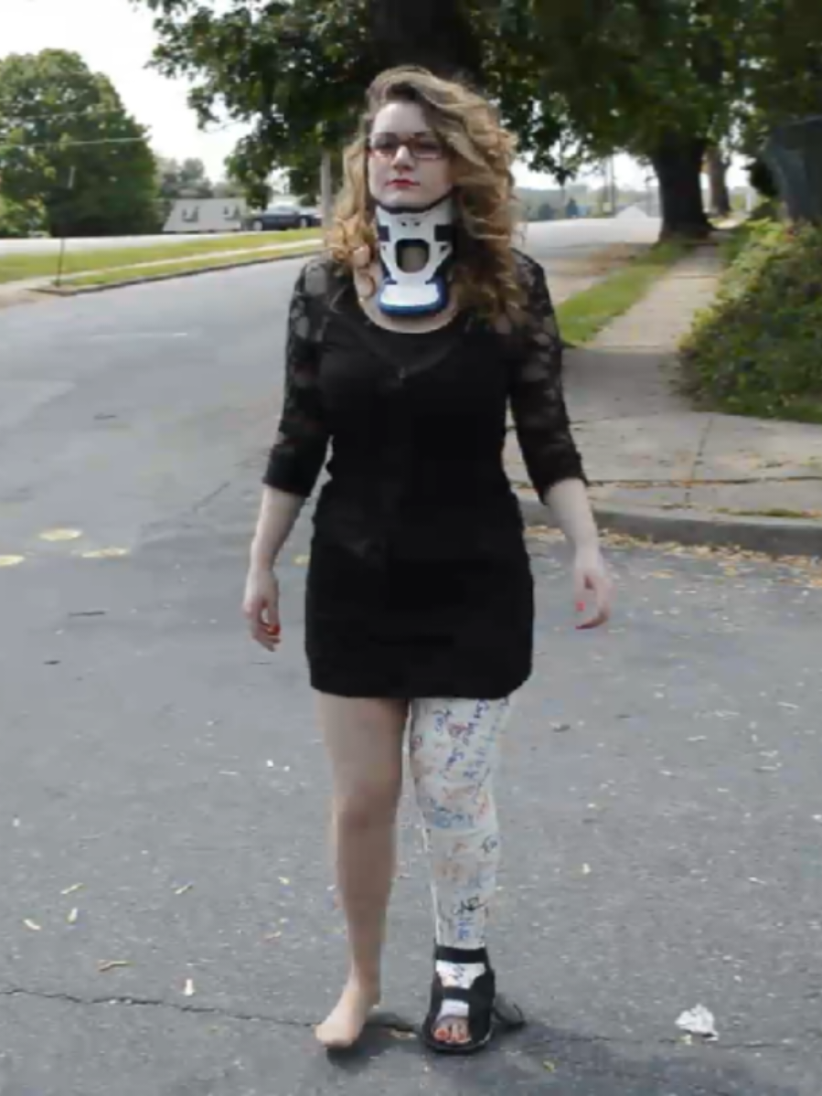 Beautiful LLC and neck brace ❤️ #llc #crutches #neckbrace 