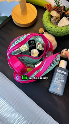 Dùng để đựng vài món đồ nhỏ, đồ trang điểm mang ra ngoài đều rất tiện lợi!! #tuiluutrumaudopamine #tuiluutrumini #thietthuc #giadungphongngu #jizonguyen 