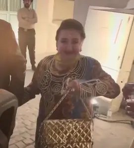 هيام يونس بعد 71 عام من وحوي يا وحوي.. اعتزلت مجال الغنى بسبب اللي حصل في لبنان وغادرت مصر بعد رحيل أنور وجدي #هيام_يونس #هيام_يونس_دق_ابواب_الناس #وحوي_يا_وحوي🌛🌛🌙🌙 #لبنان #انور_وجدي 